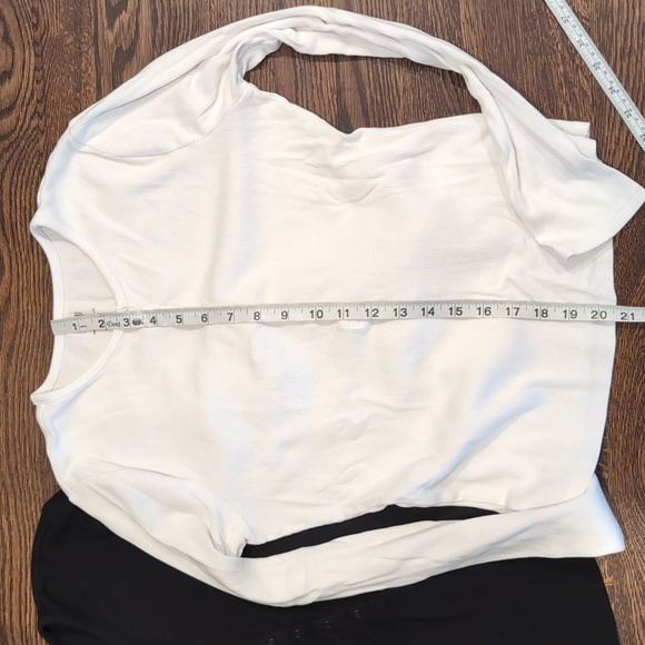 Gap Ribbed Henley Bundle - Picture 5 of 5